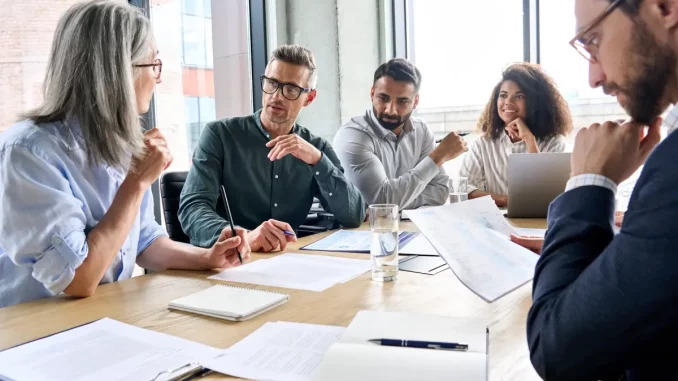 Symbolbild: Betriebsratssitzung während der Arbeitszeit